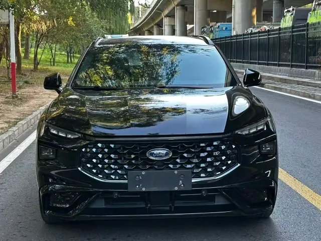 Ford EVOS — Фото автомобиля 2
