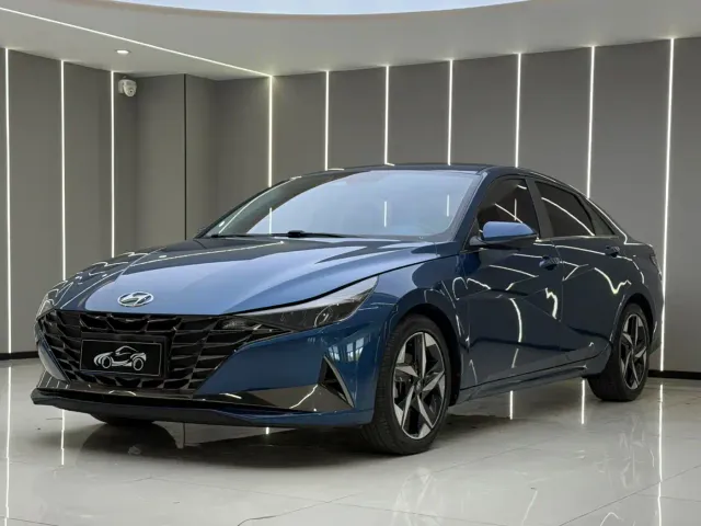 Фотография автомобиля — Hyundai Elantra