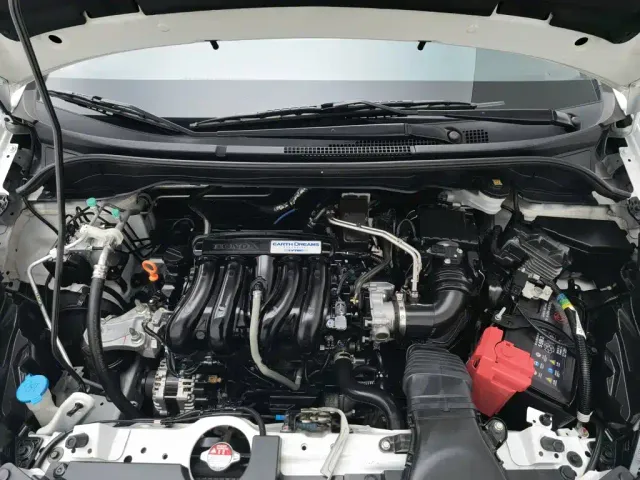 Honda Fit — Фото автомобиля 6