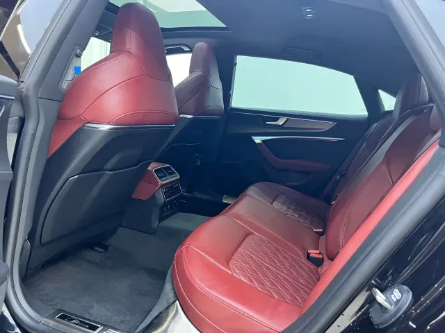 Audi A7L — Фото автомобиля 9