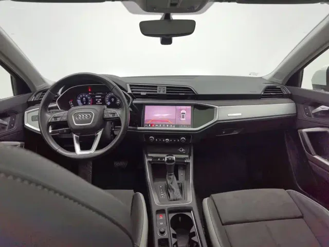 Audi Q3 — Фото автомобиля 5