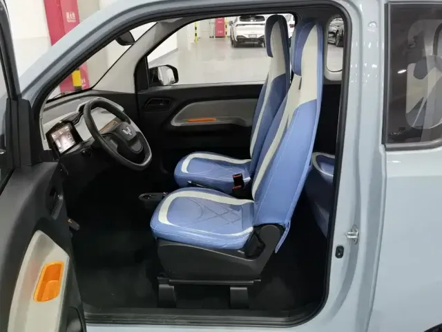 Wuling Hongguang Mini EV — Фото автомобиля 10