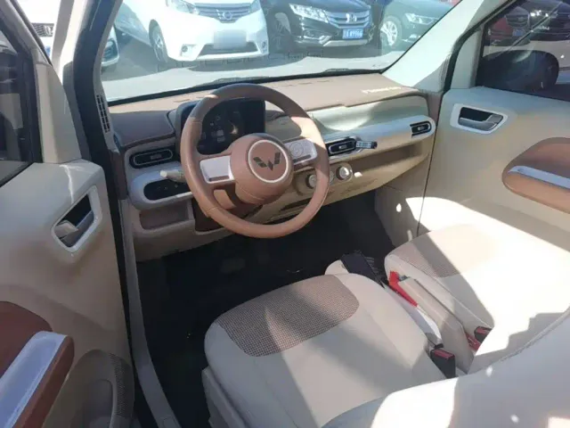 Wuling Hongguang Mini EV — Фото автомобиля 9