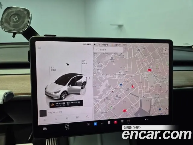Tesla Model Y — Фото автомобиля 14
