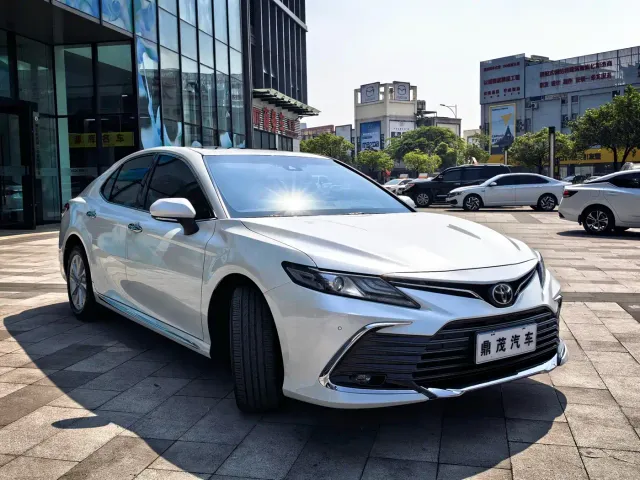 Toyota Camry — Фото автомобиля 7