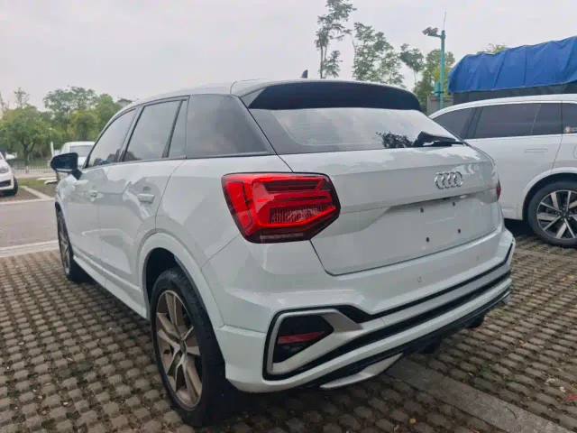 Audi Q2L — Фото автомобиля 5