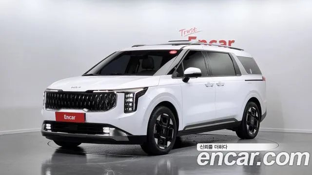 Фотография автомобиля — Kia Carnival 4th Gen
