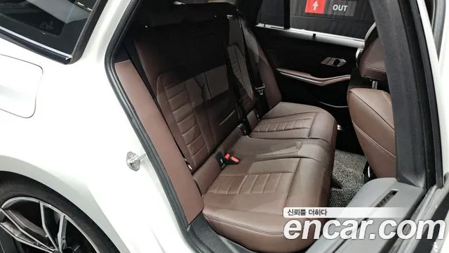 BMW 3-Series 3 серия (G20) 320d Touring M Sport — Фото автомобиля 11