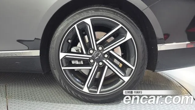 Genesis G80 RG3 — Фото автомобиля 6