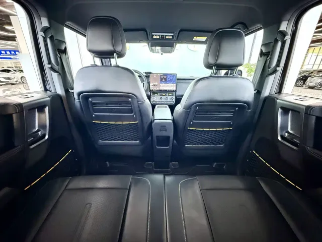 iCAR V23 — Фото автомобиля 9