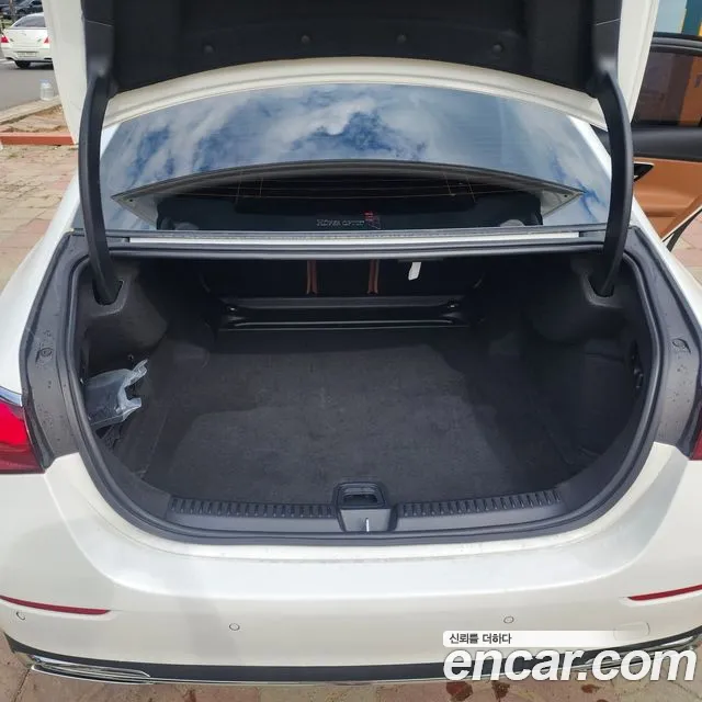 Mercedes-Benz E-Class E-класс W214 E300 4MATIC Exclusive — Фото автомобиля 10