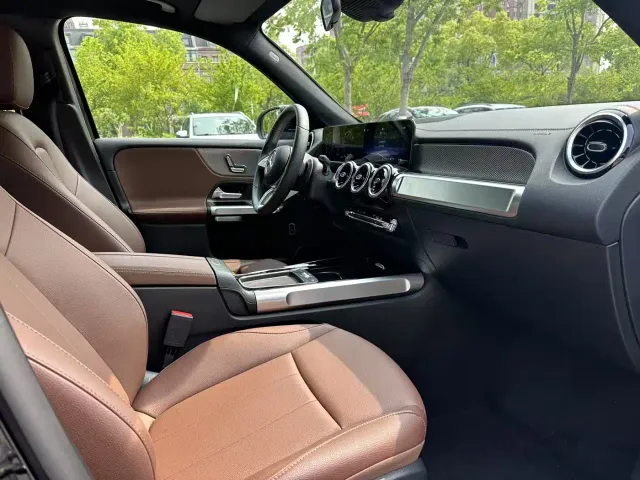 Mercedes-Benz GLB-Class — Фото автомобиля 9