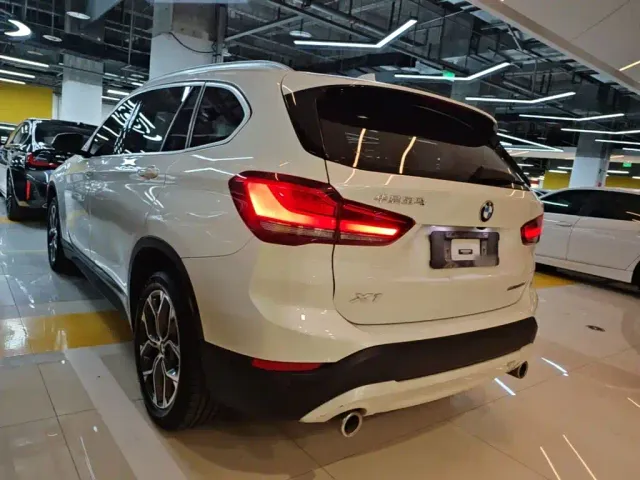 BMW X1 — Фото автомобиля 4