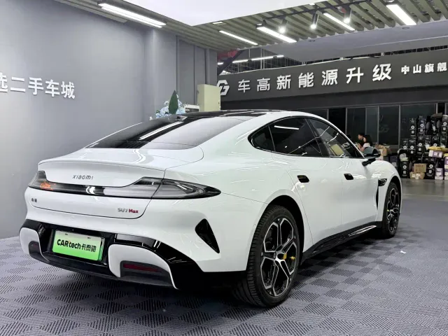 Xiaomi SU7 — Фото автомобиля 14