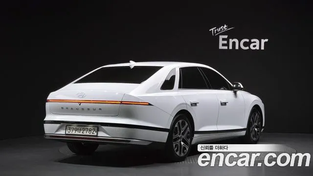 Hyundai Grandeur GN7 — Фото автомобиля 2