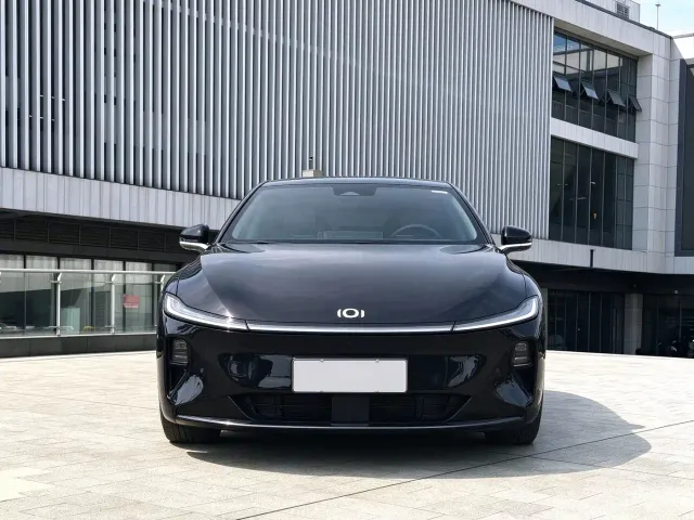 Changan Qiyuan A07 — Фото автомобиля 2