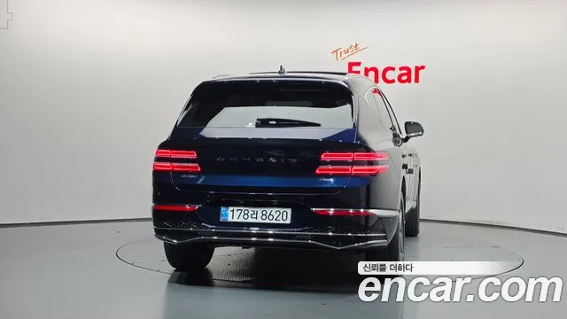 Genesis GV80 — Фото автомобиля 3