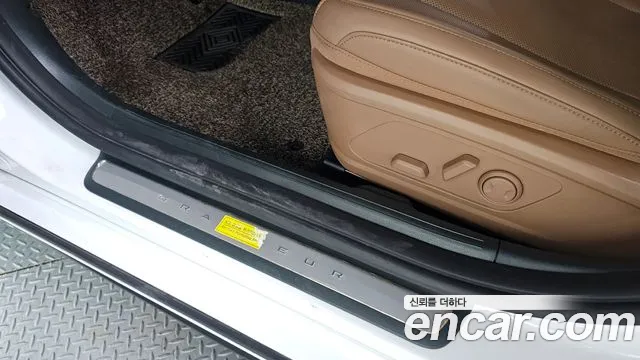 Hyundai Grandeur GN7 — Фото автомобиля 30