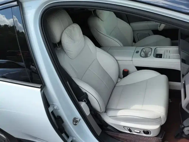 Li Auto i6 — Фото автомобиля 24