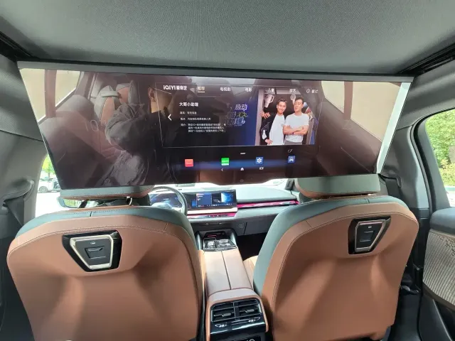 BMW i5 — Фото автомобиля 15