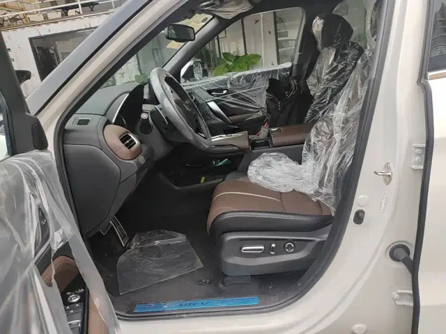 Honda UR-V — Фото автомобиля 14