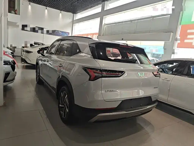 Wuling Starlight S — Фото автомобиля 4