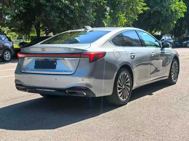 Buick LaCrosse — Фото автомобиля 4