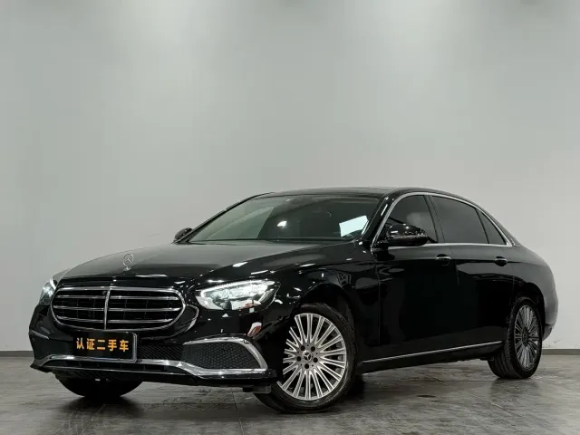 Фотография автомобиля — Mercedes-Benz E-Class
