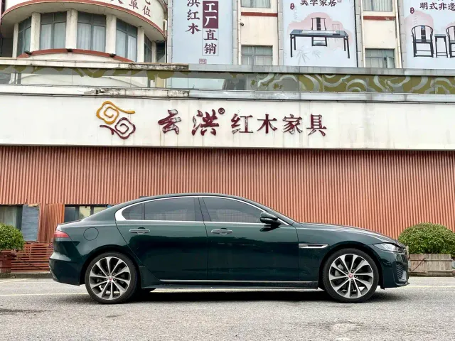 Jaguar XEL — Фото автомобиля 4