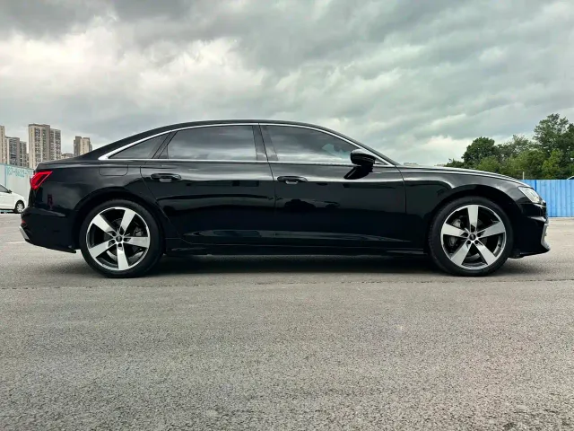 Audi A6L — Фото автомобиля 15