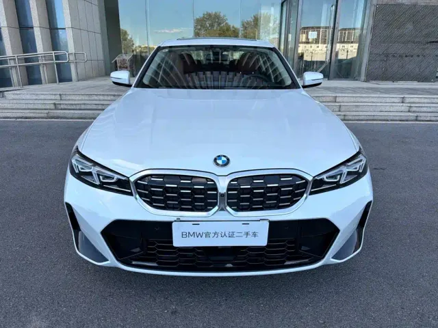 BMW 3 Series — Фото автомобиля 2