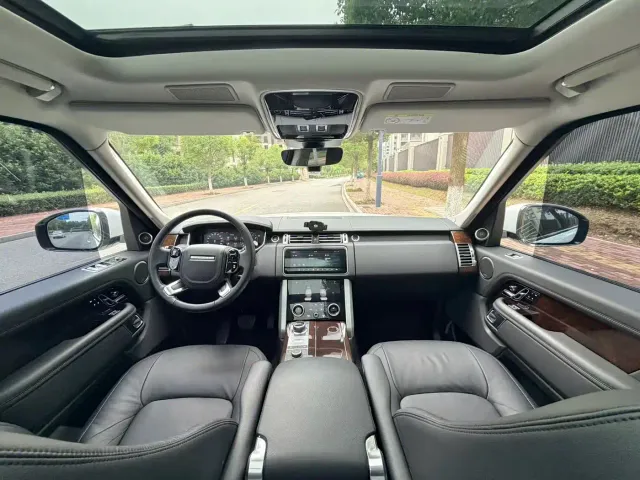 Land Rover Range Rover — Фото автомобиля 9