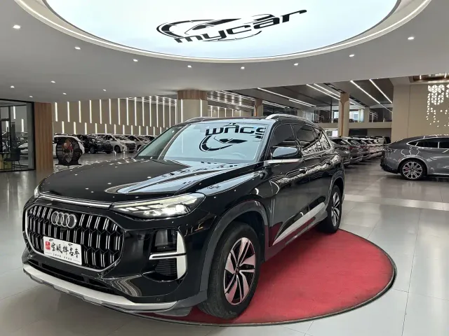 Фотография автомобиля — Audi Q6