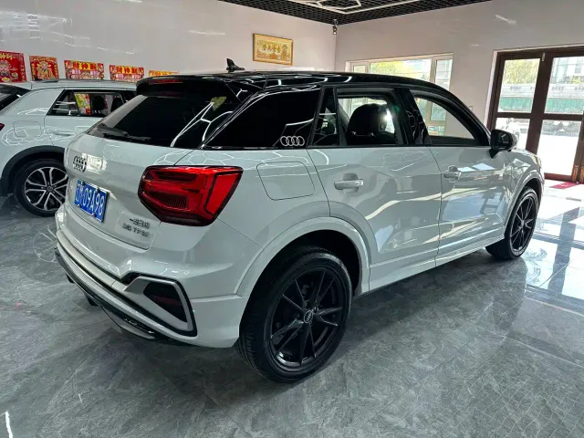 Audi Q2L — Фото автомобиля 5