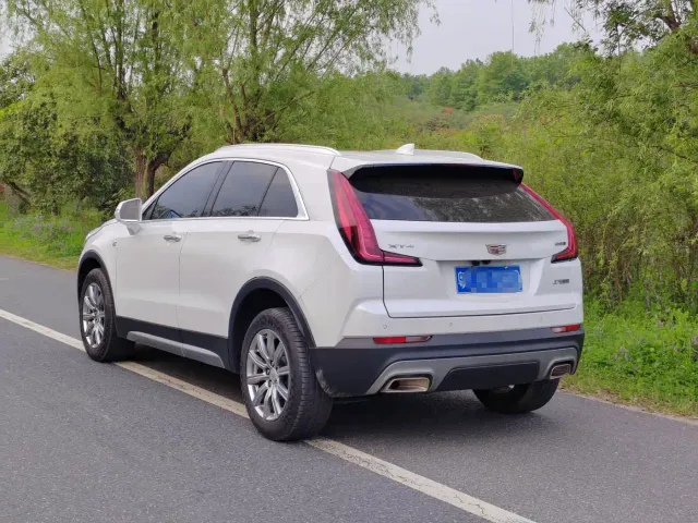 Cadillac XT4 — Фото автомобиля 9
