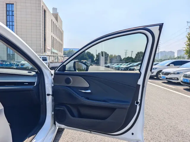Chery Arrizo 8 — Фото автомобиля 14