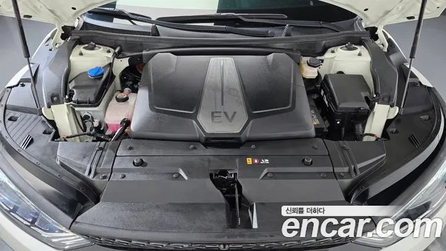 Kia EV6 — Фото автомобиля 9