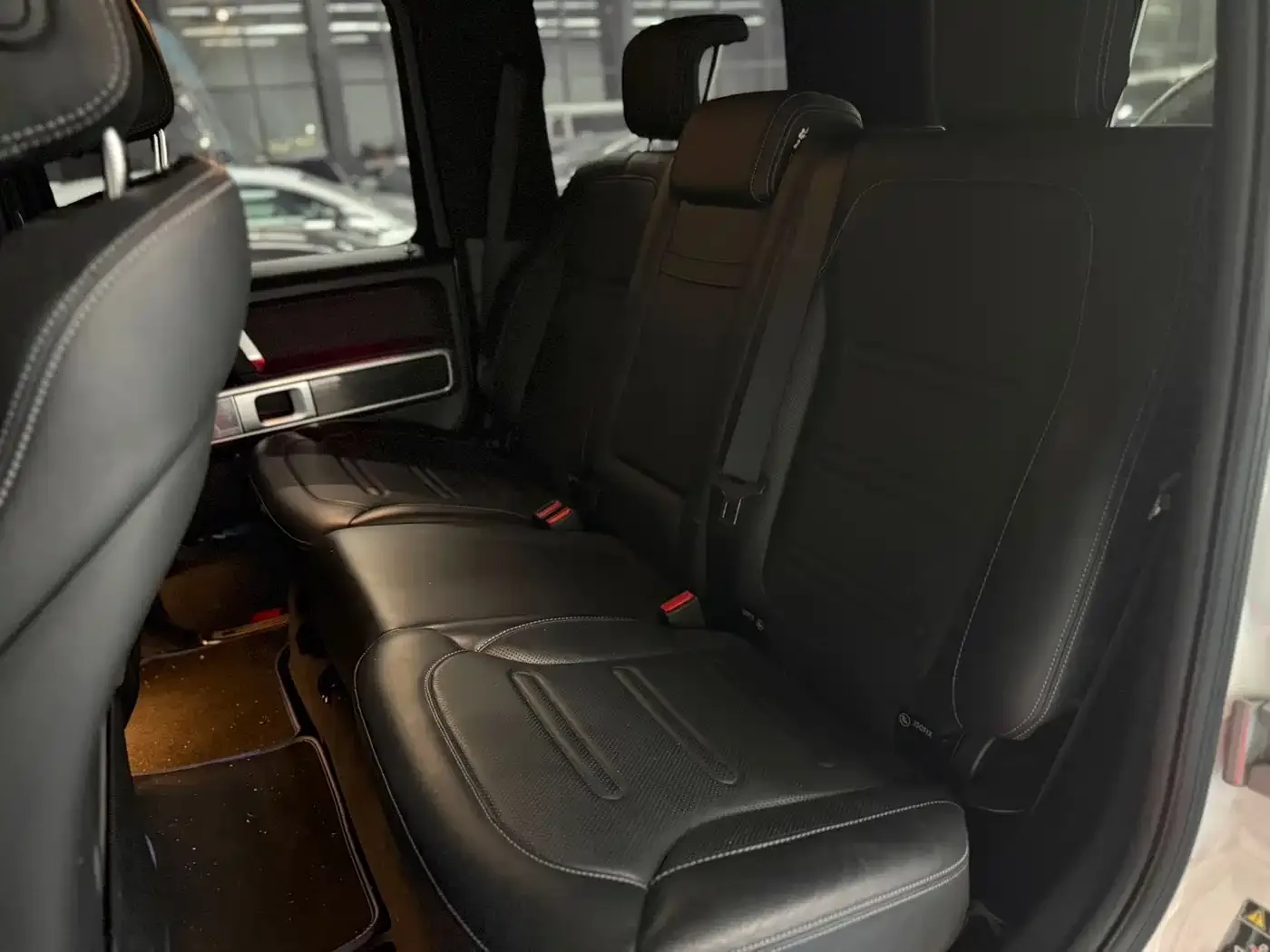 Mercedes-Benz Mercedes-Benz G-Class 2023 G 500 — Фото автомобиля 10