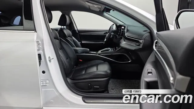 Hyundai Grandeur Новый Grandeur IG 3.0 LPi (Для проката) — Фото автомобиля 25