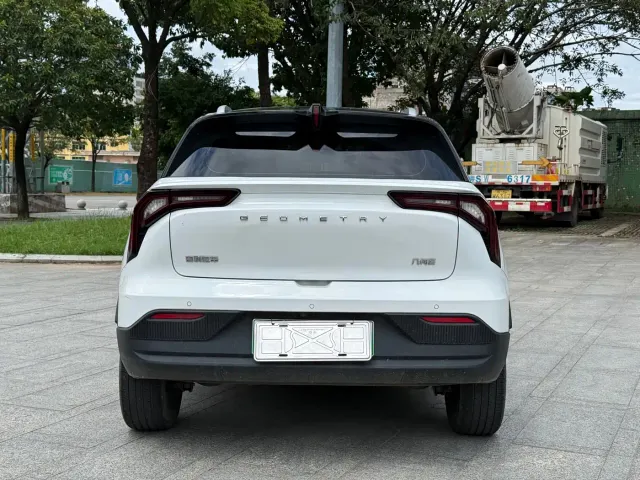 Geely Geometry E Firefly — Фото автомобиля 11