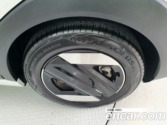 Kia EV4 — Фото автомобиля 16