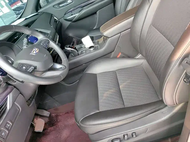 Cadillac XT4 — Фото автомобиля 14