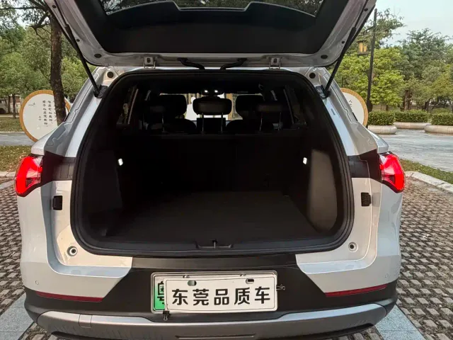 Wuling Starlight S — Фото автомобиля 9
