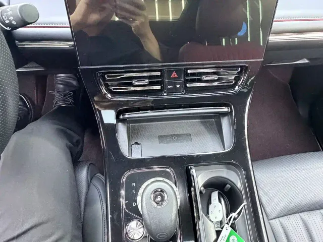 GAC Trumpchi M8 — Фото автомобиля 24