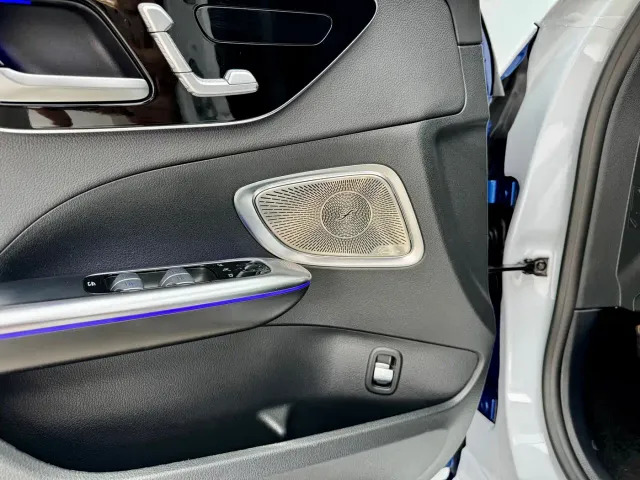 Mercedes-Benz C-Class — Фото автомобиля 8