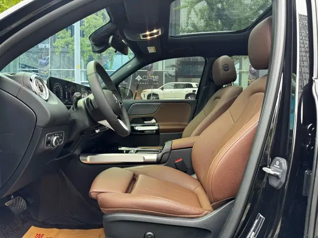 Mercedes-Benz GLB-Class — Фото автомобиля 5