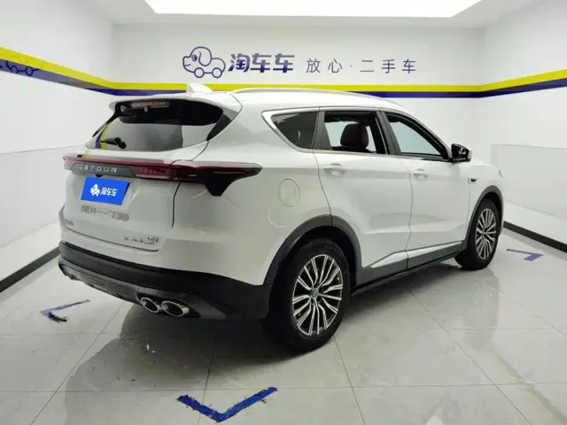Jetour X70 Plus — Фото автомобиля 3