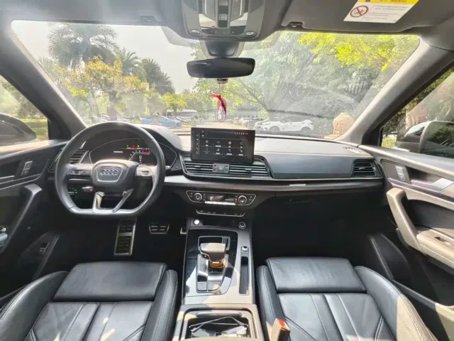 Audi Q5L — Фото автомобиля 5