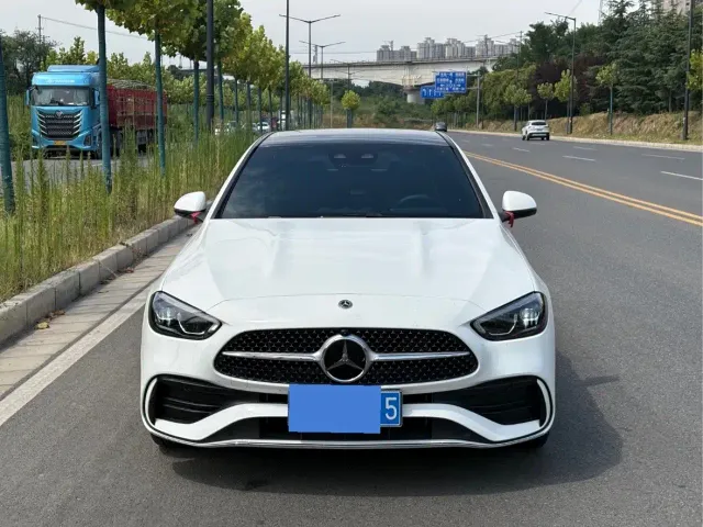 Mercedes-Benz C-Class — Фото автомобиля 2