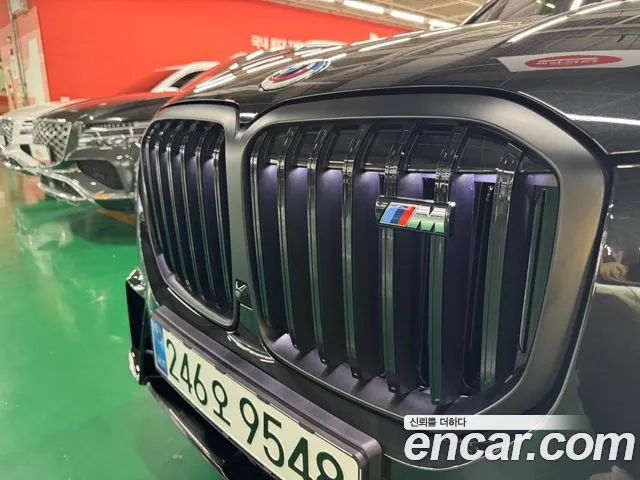 BMW X7 — Фото автомобиля 7